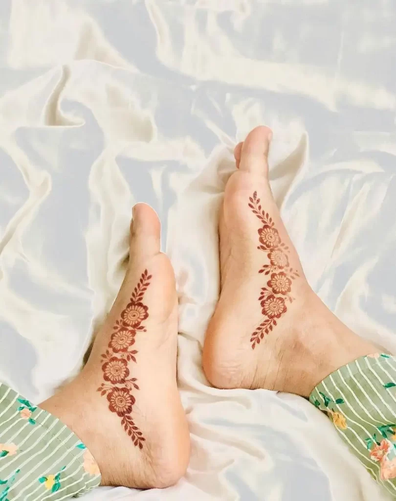 Top 9 Easy Foot Mehndi Designs - Simple Feet Henna Patterns-thunohoangphong.vn